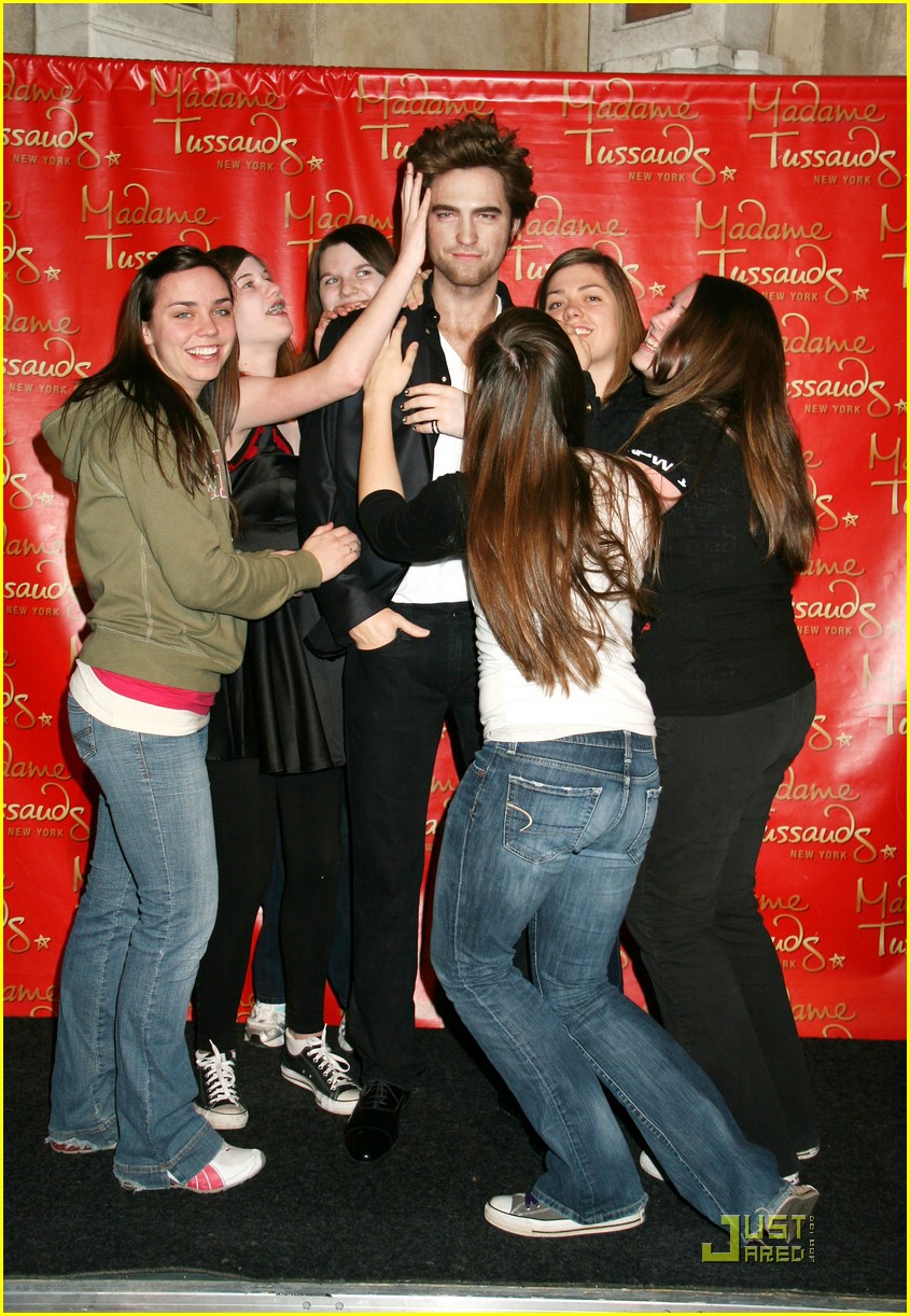 Robert Pattinson Waxes and Wanes Photo 363438 Photo Gallery Just