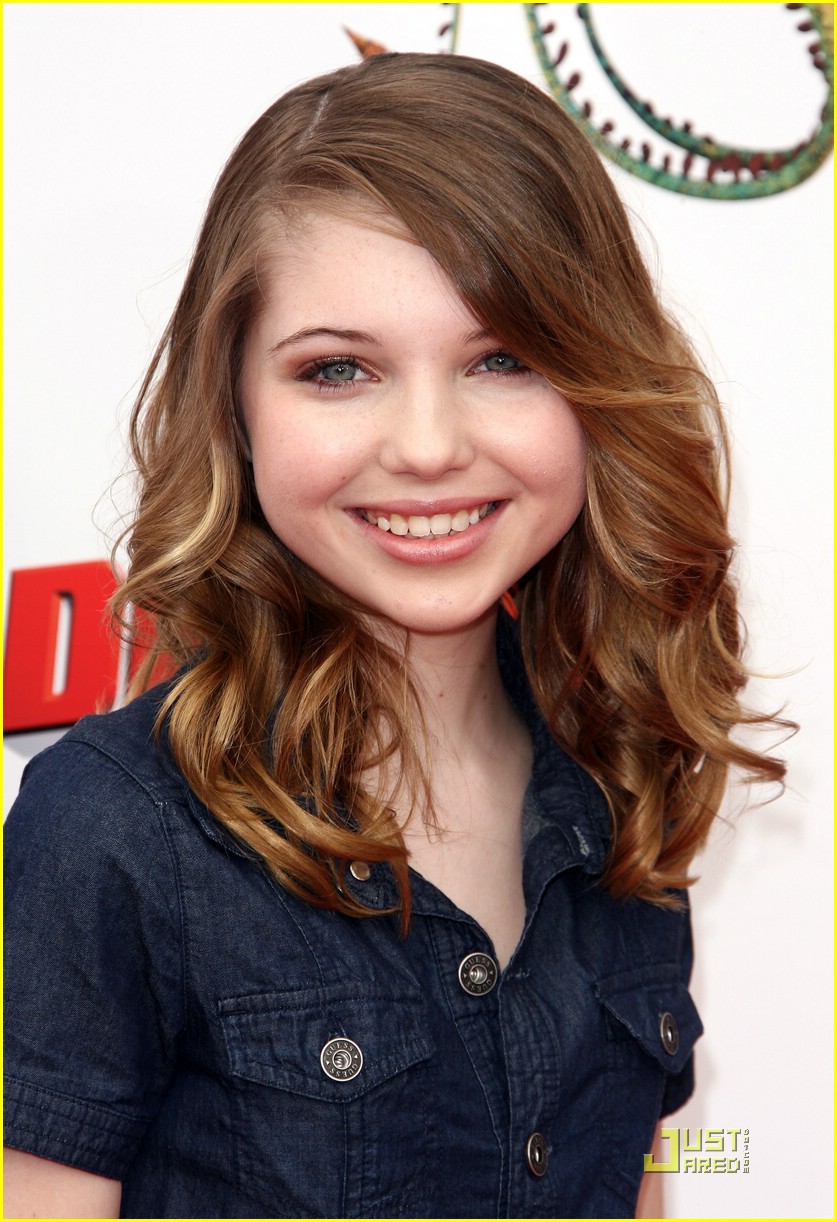 Sammi Hanratty, Bella Thorne & Tania Gunadi: Dragon Dolls | Photo ...