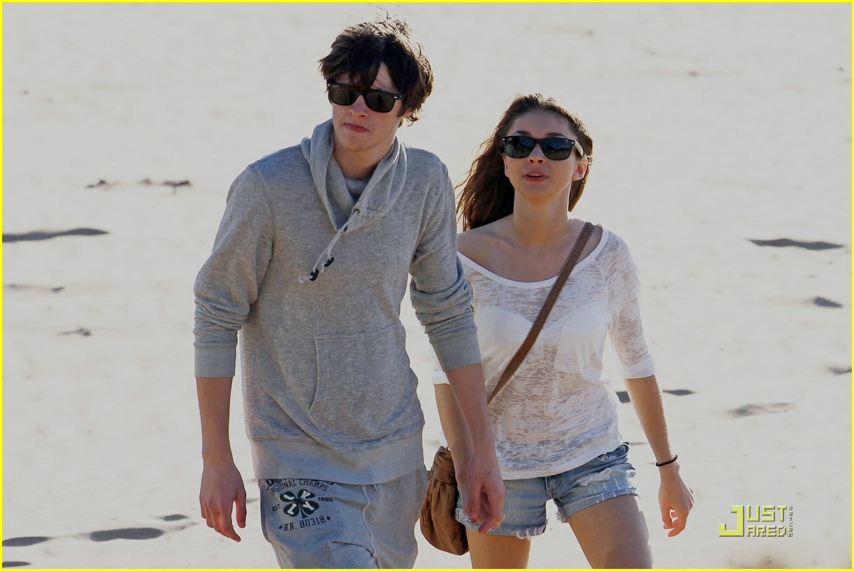 sarah hyland matt prokop hawaii 02