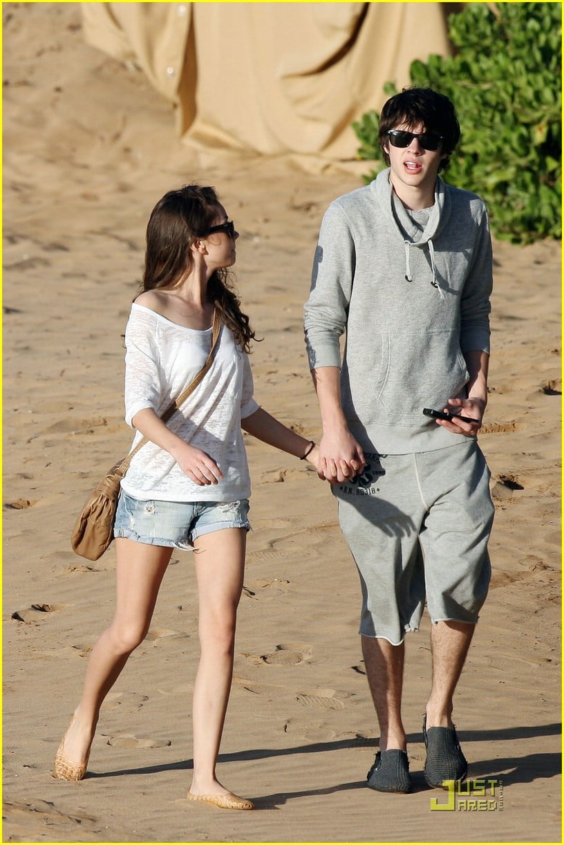 sarah hyland matt prokop hawaii 10