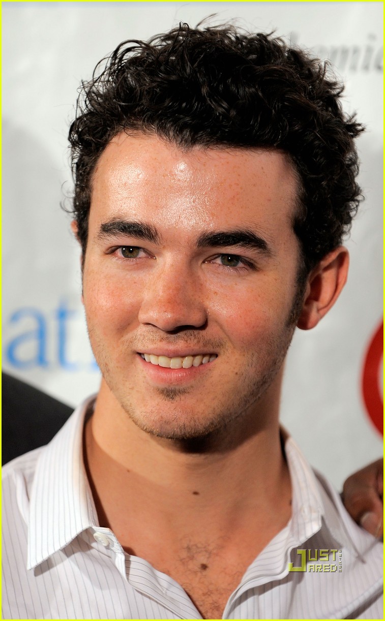 Jonas Brothers: TJ Martell Foundation Family Day! | Photo 366845 ...