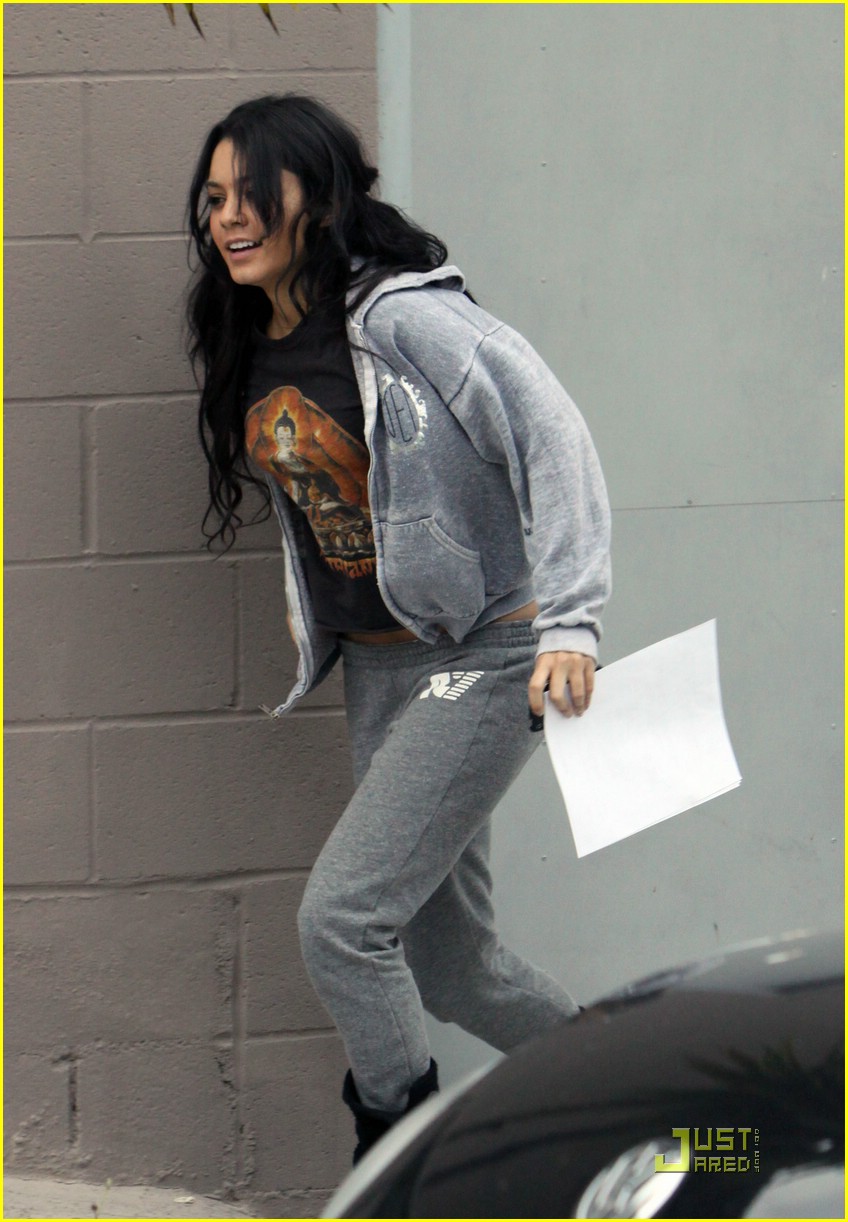 Full Sized Photo of vanessa hudgens studio stepping 08 | Vanessa