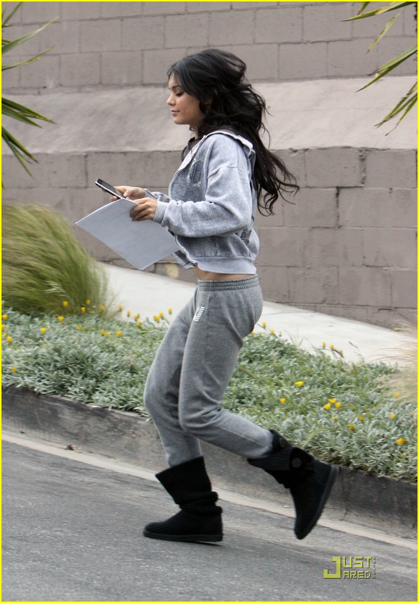 Full Sized Photo of vanessa hudgens studio stepping 09 | Vanessa