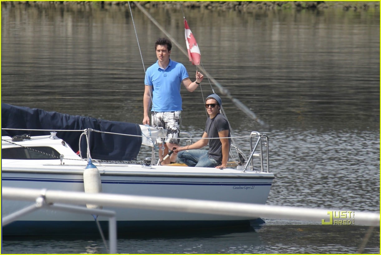 Zac Efron Come Sail Away! Photo 370470 Photo Gallery Just Jared Jr.