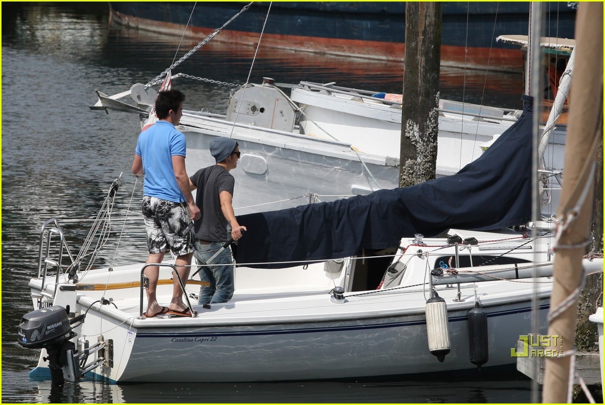 Zac Efron Come Sail Away! Photo 370483 Photo Gallery Just Jared Jr.