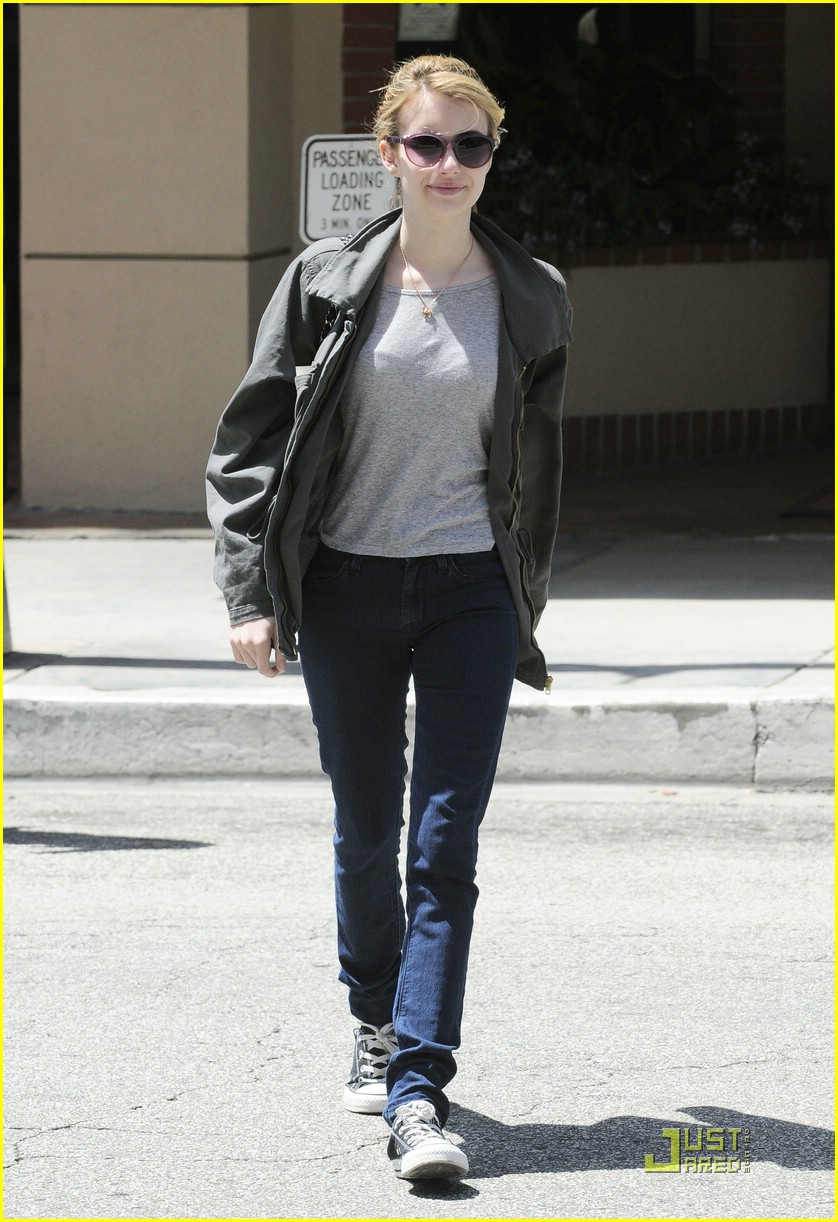 Emma Roberts: Valentine's Day DVD Out May 18th! | Photo 369334 - Photo ...