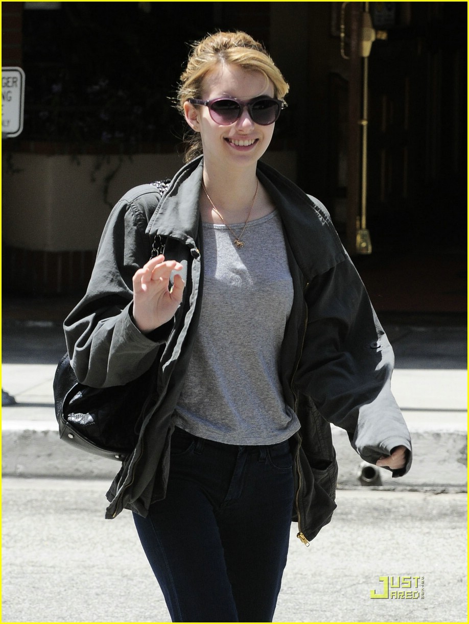 Emma Roberts: Valentine's Day DVD Out May 18th! | Photo 369338 - Photo ...