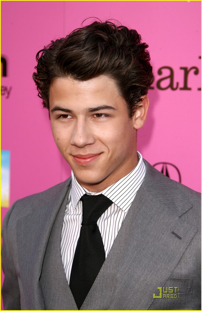 Nick Jonas is Young Hollywood Artist of the Year! | Photo 369884 ...