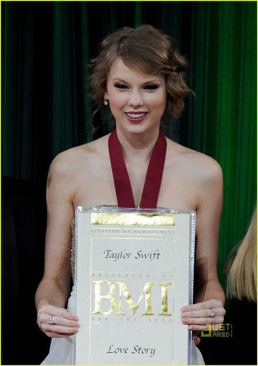 Full Sized Photo of taylor swift bmi pop awards narm 13 Taylor Swift