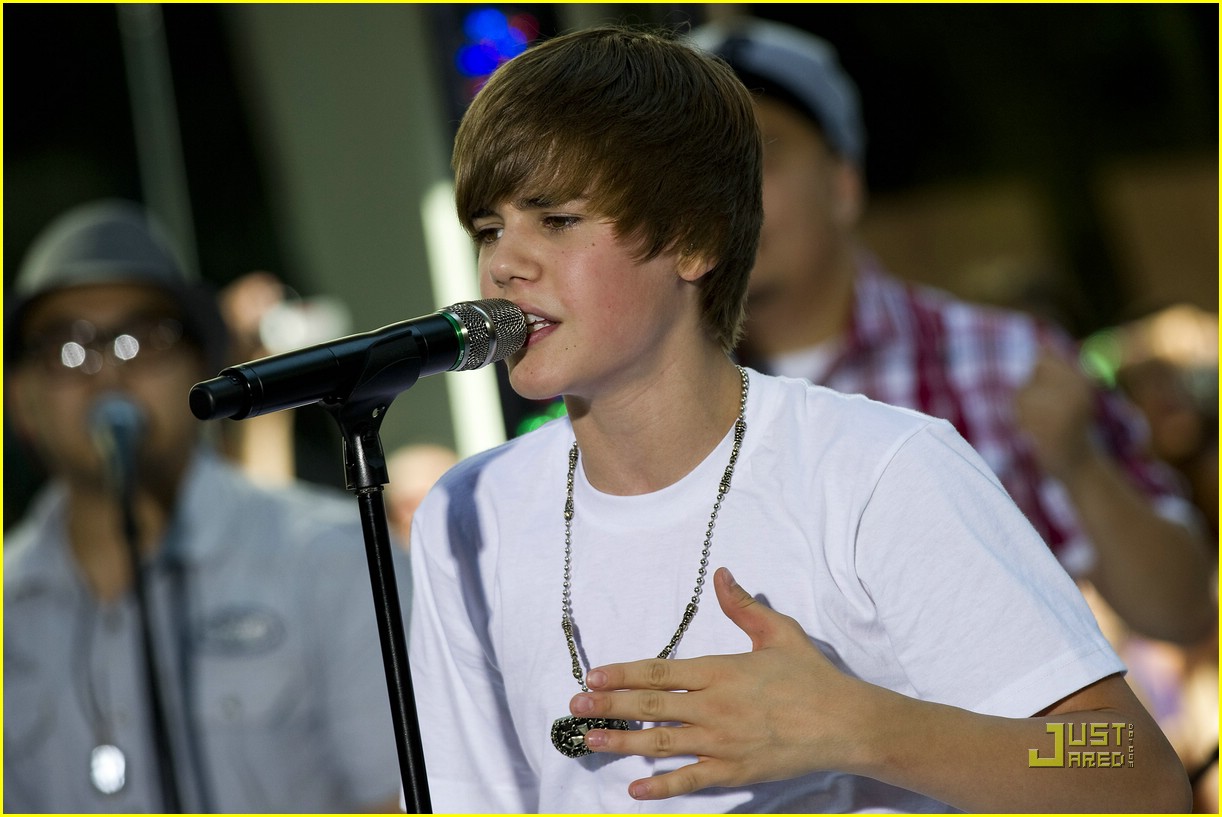 Justin Bieber: Stanley Cup Cutie | Photo 372259 - Photo Gallery | Just ...