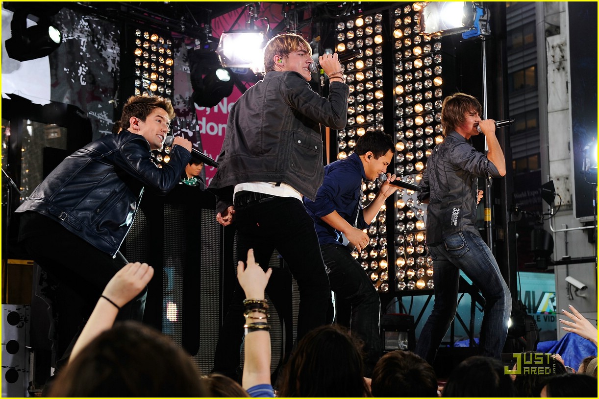 Big Time Rush: New York City Is Ours! | Photo 373219 - Photo Gallery ...