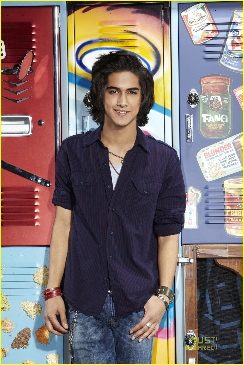 Just Jared Guest Stars on Victorious! | Photo 372045 - Photo Gallery ...