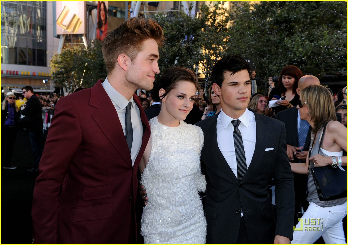 Taylor Lautner Premieres Eclipse | Photo 375400 - Photo Gallery | Just ...
