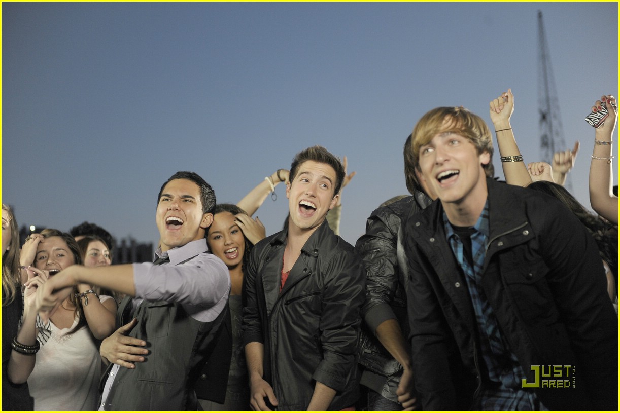 Контакты членов большой группы. Big time Rush. Группа big time Rush.