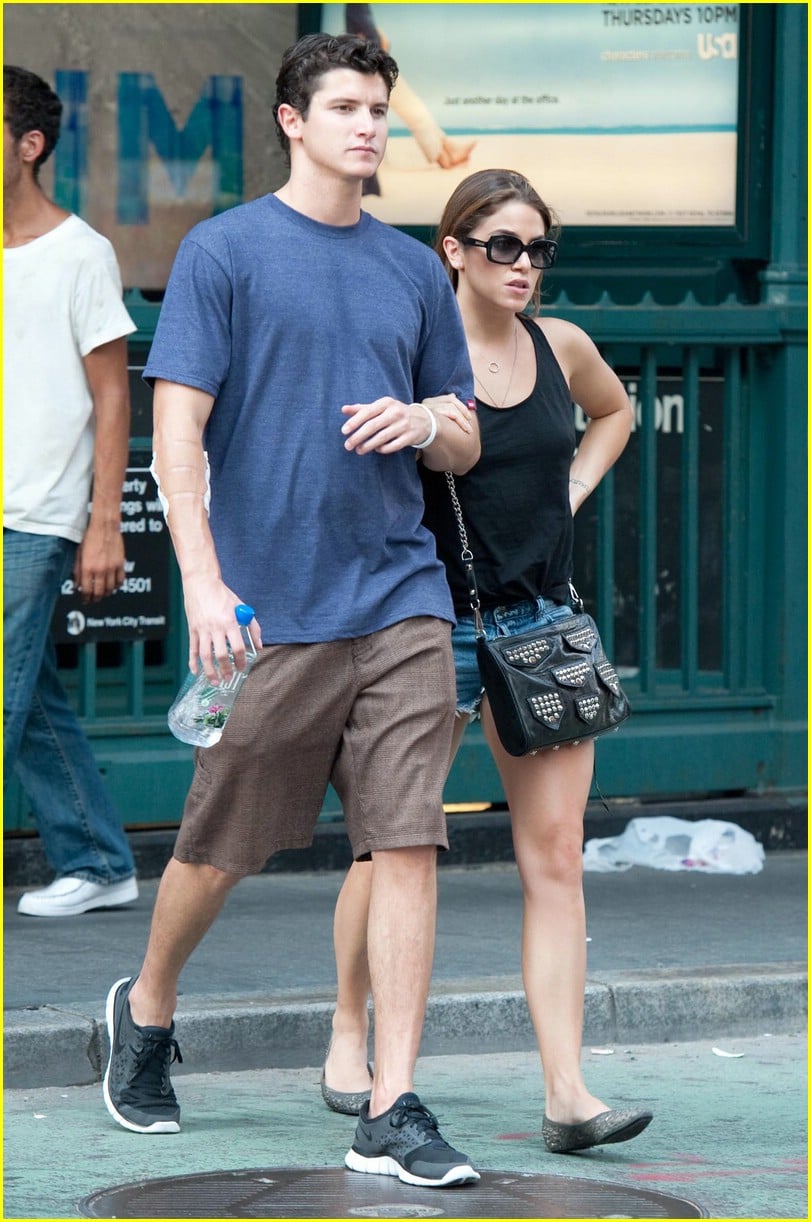 Nikki Reed Nyc With Brother Nathan Photo 376945 Photo Gallery Just Jared Jr