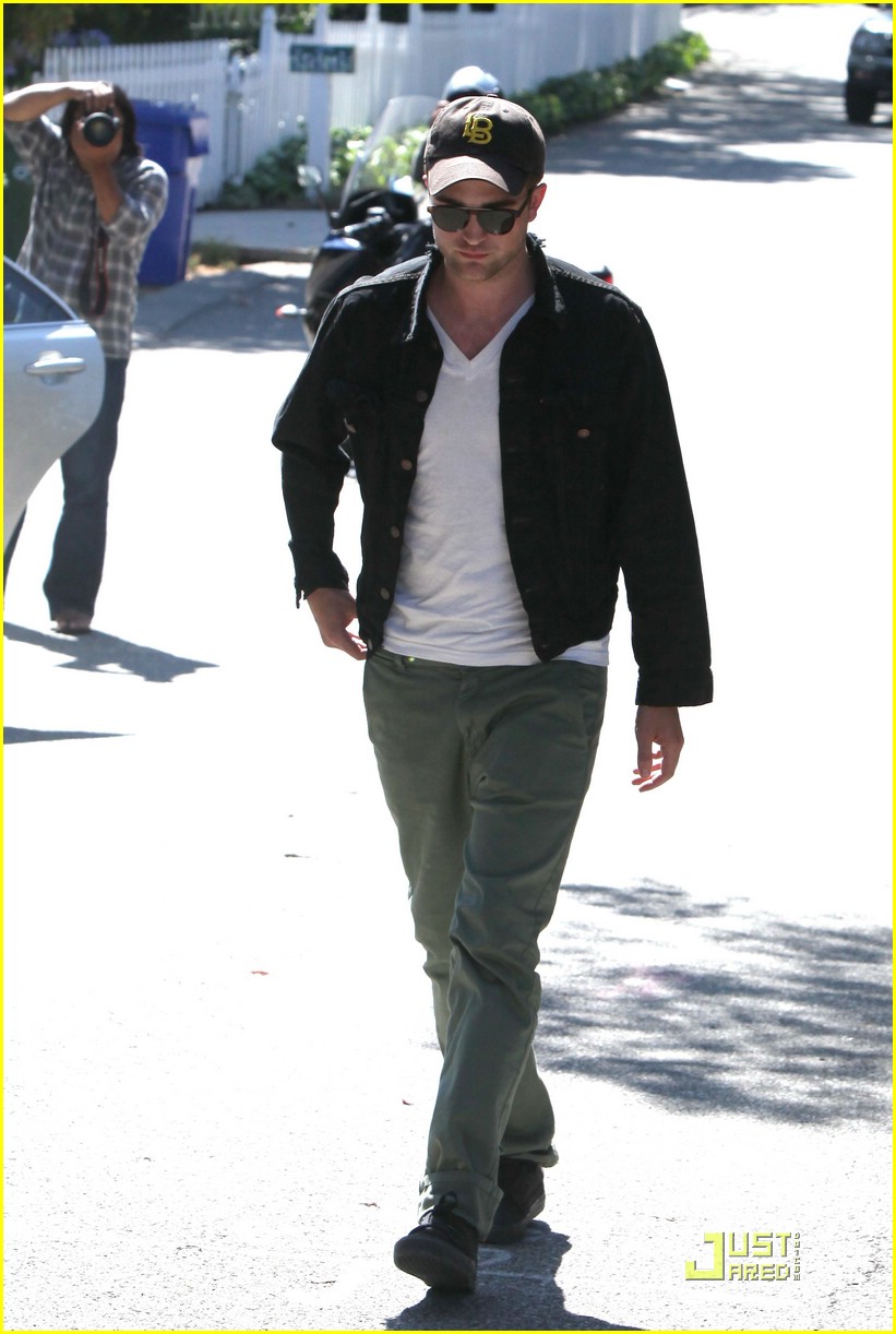 Robert Pattinson: Movie in Malibu! | Photo 379324 - Photo Gallery ...