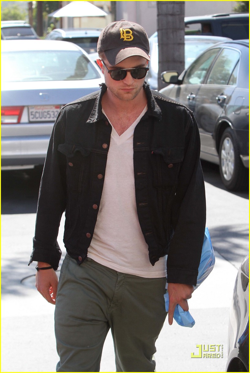 Robert Pattinson: Movie in Malibu! | Photo 379335 - Photo Gallery ...