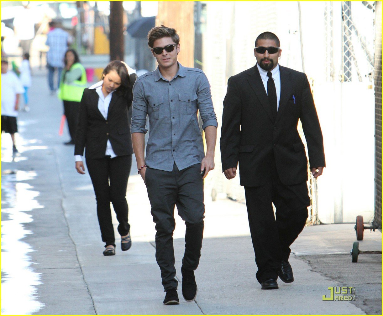 Zac Efron Is Live With Jimmy Kimmel | Photo 379964 - Photo Gallery ...