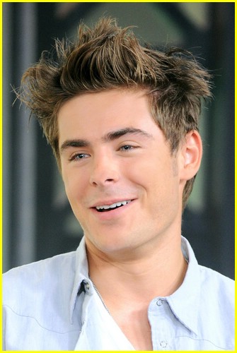 Zac Efron: Why I Chose the Role of Charlie | Photo 377513 - Photo ...