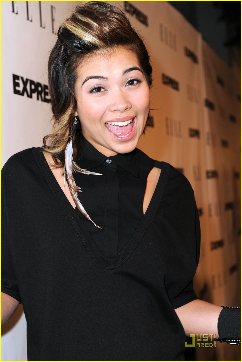 Full Sized Photo of hayley kiyoko elle event 06 | Hayley Kiyoko Spins ...