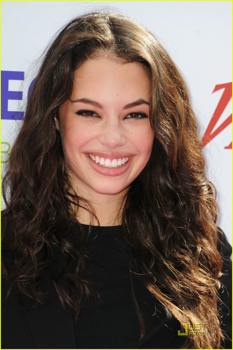 Chloe Bridges: Power of Youth Positive | Photo 391684 - Photo Gallery