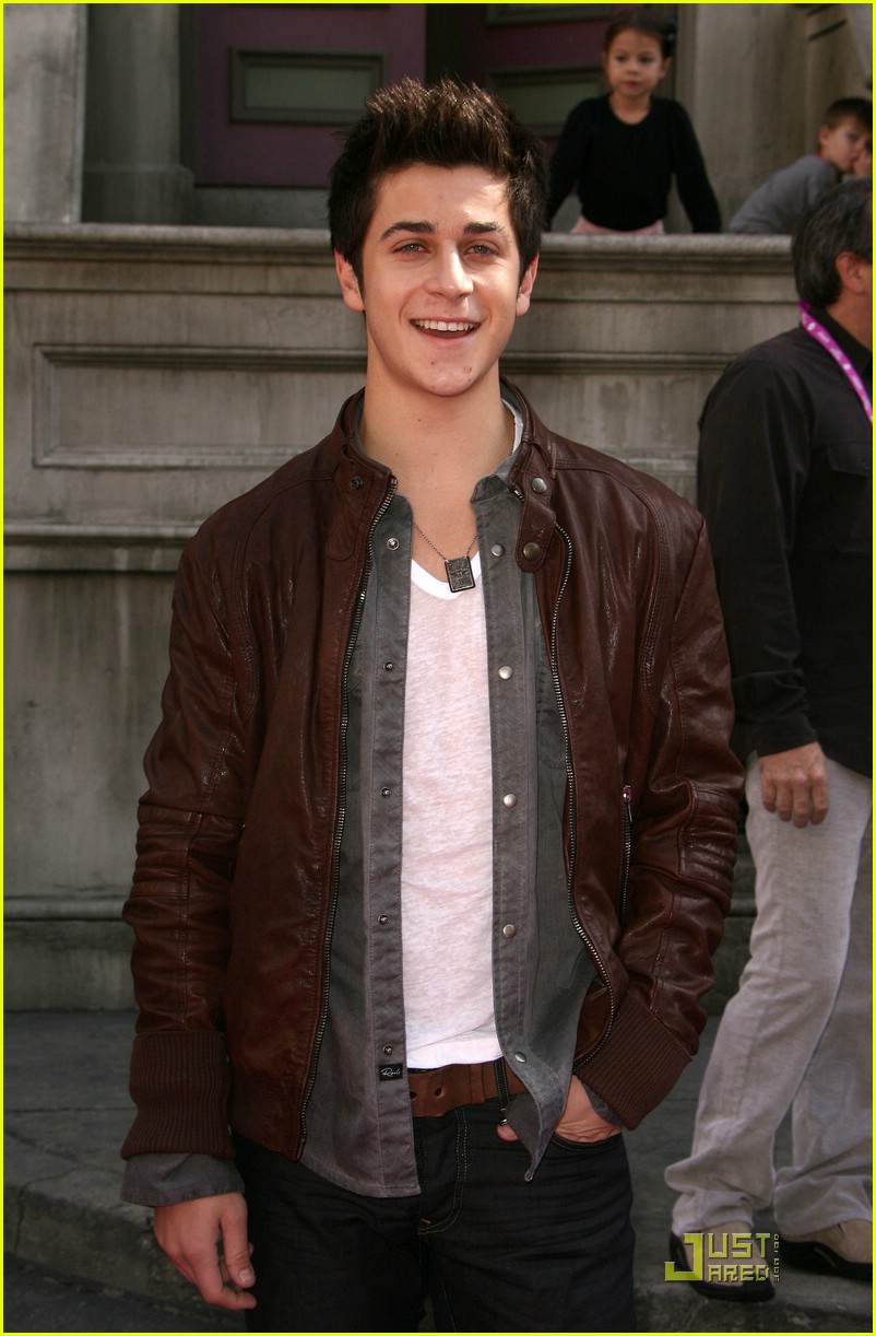 David Henrie: Power of Youth for LA's Best | Photo 391411 - Photo ...