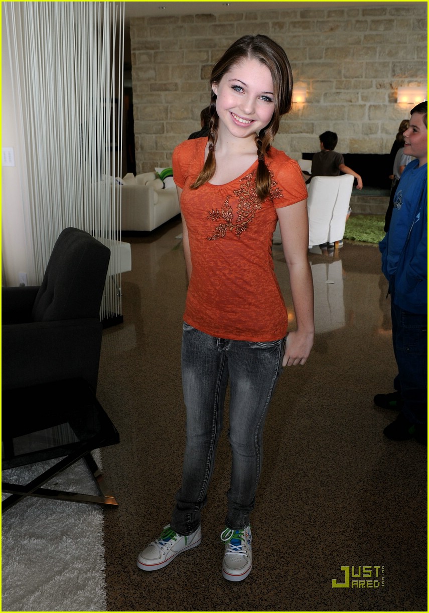 Sammi Hanratty: Kinect Launch with Amber Lily! | Photo 391252 - Photo ...