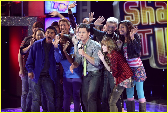 bella thorne zendaya spaghetti 09