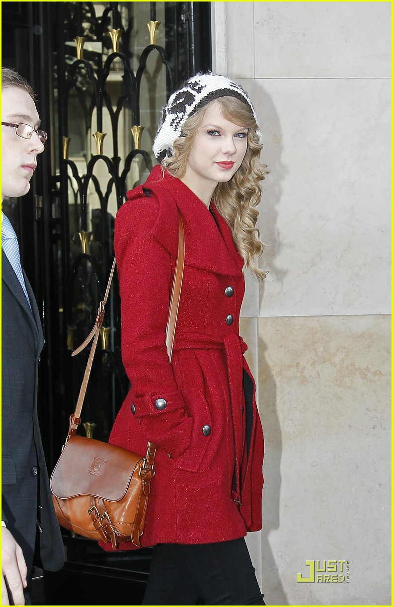 Full Sized Photo of taylor swift nobu austin 01 | Taylor Swift: Nobu