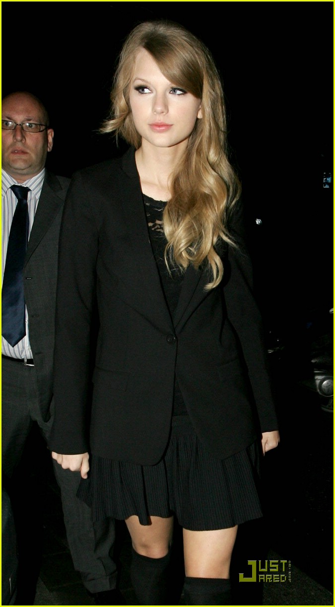 Full Sized Photo of taylor swift nobu austin 05 | Taylor Swift: Nobu