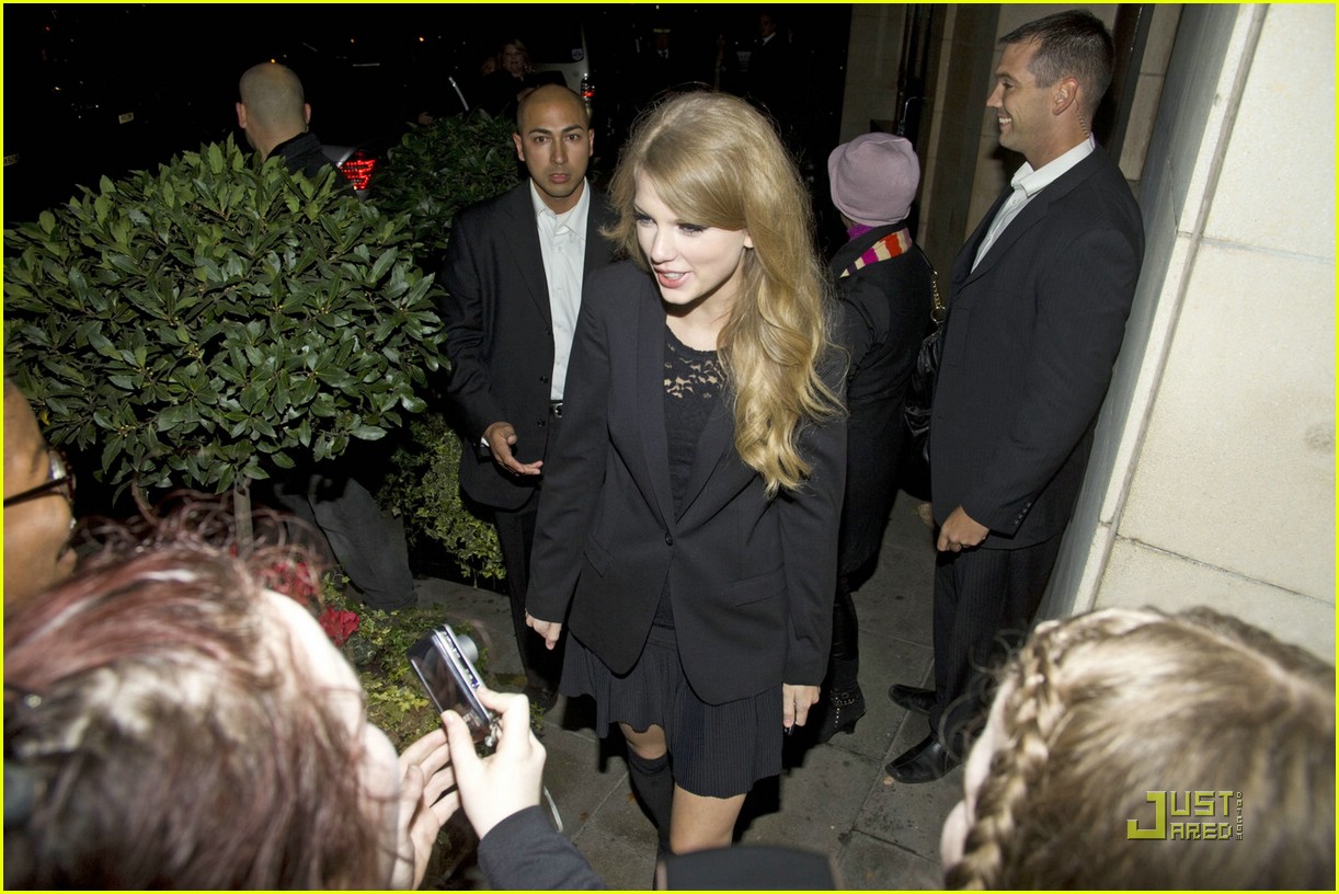 Taylor Swift: Nobu Night with Brother Austin! | Photo 390758 - Photo