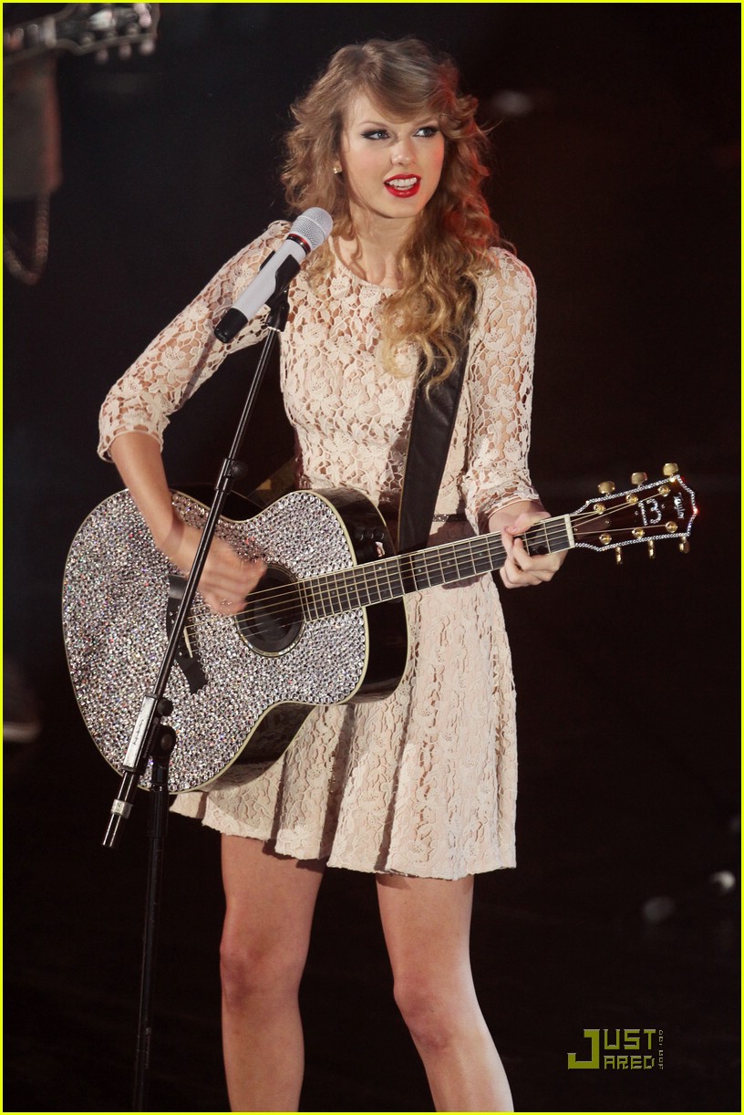 Full Sized Photo of taylor swift bbc teen awards 07 Taylor Swift BBC ...