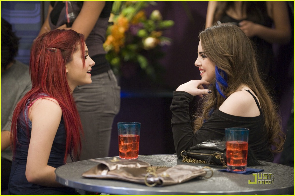 Ariana Grande And Elizabeth Gillies Give It Up Video Photo 398713 Photo Gallery Just