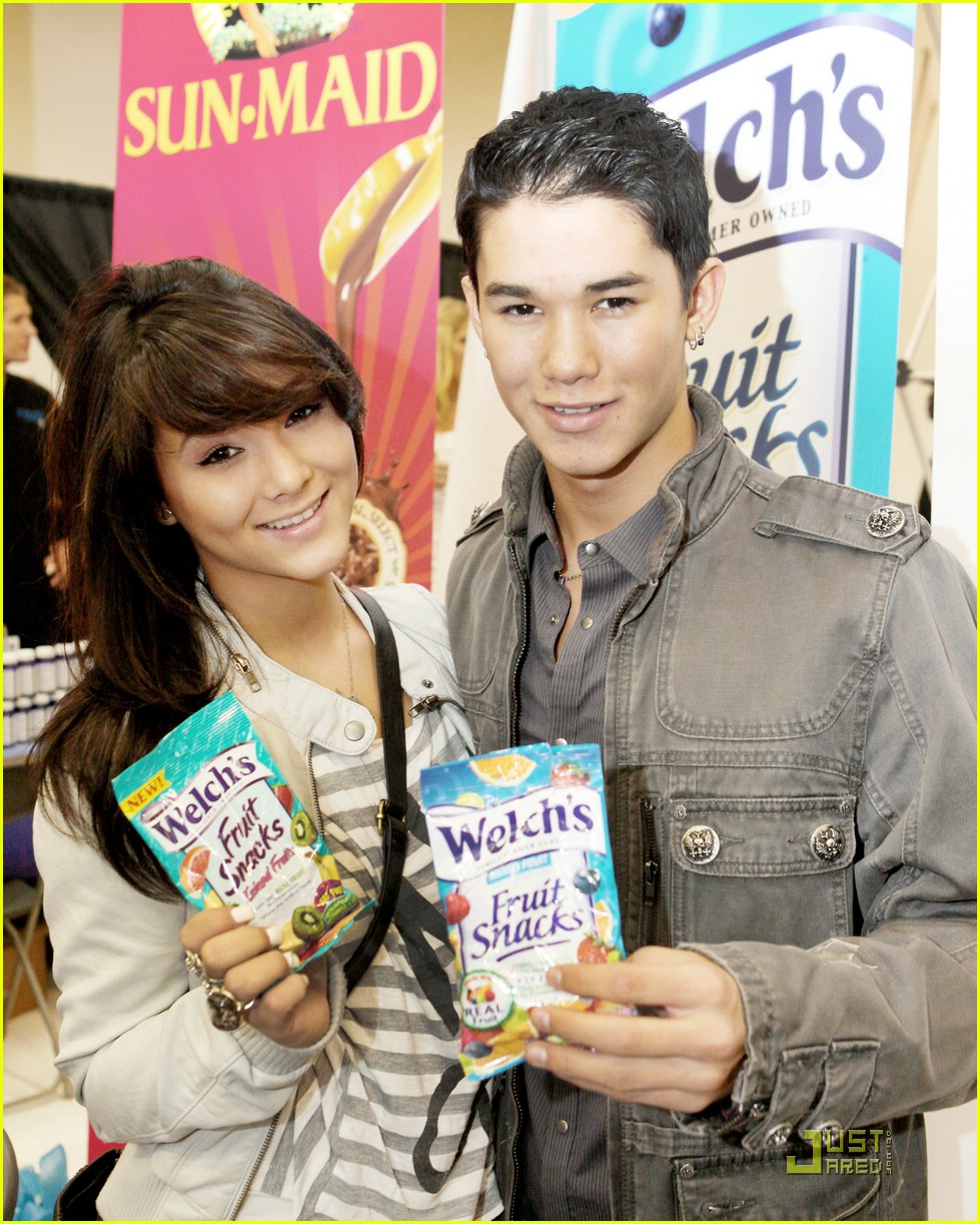 BooBoo Stewart Squelchs the Welch's Photo 396277 Photo Gallery