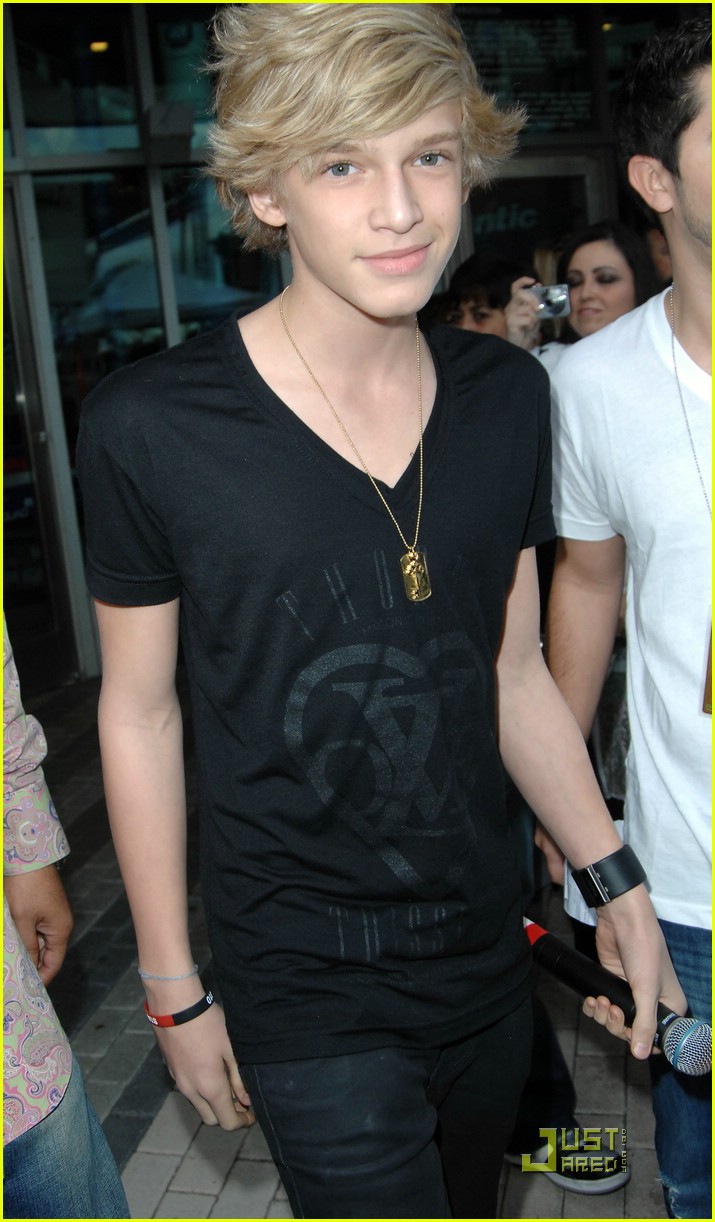 Full Sized Photo Of Cody Simpson Jingle Ball Y100 10 Cody Simpson All Day At Y100 Jingle 