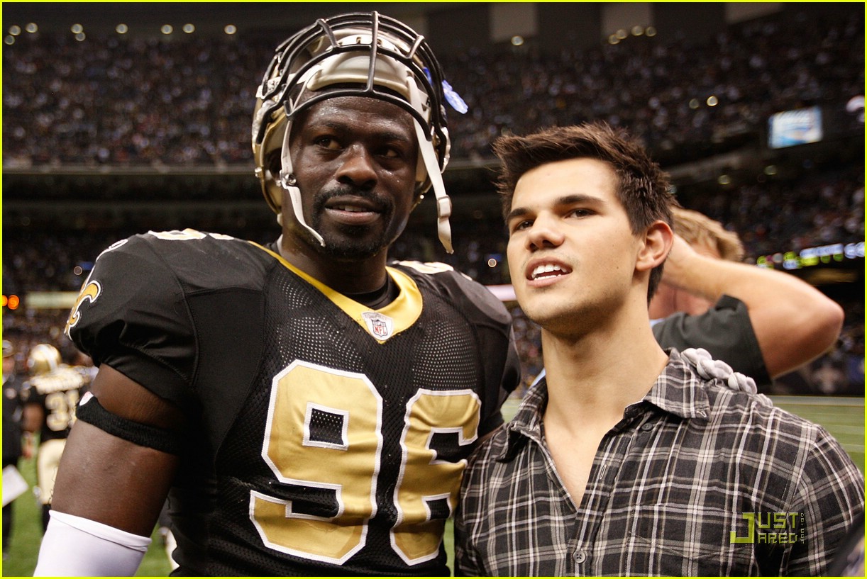 New Orleans Saints on X: Taylor Lautner at the Saints-Chargers game More  fan photos:  #NOvsSD #Saints50   / X