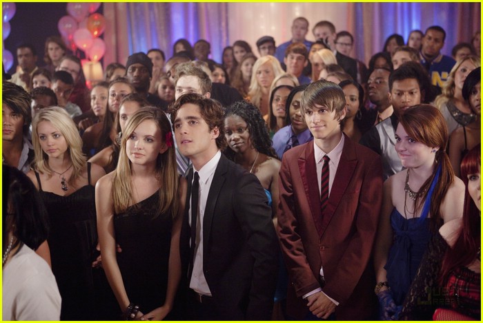 Full Sized Photo of meaghan martin jennifer stone mean girls 2 pics 17 ...