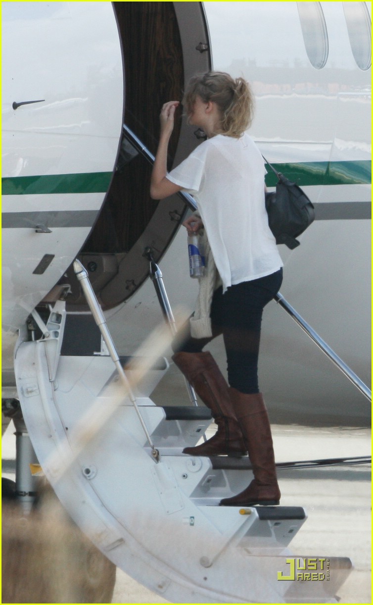 Taylor Swift: Turks & Caicos Christmas | Photo 398674 - Photo Gallery