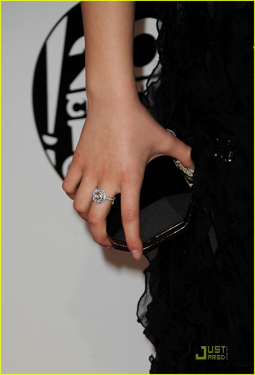 ariel winter rico nolan kimmel 08