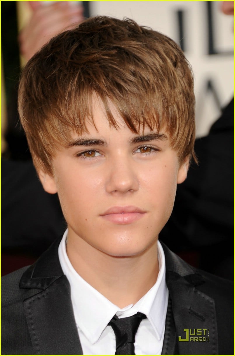 Justin Bieber Golden Globe Awards 2011! Photo 400953 Photo Gallery(01)