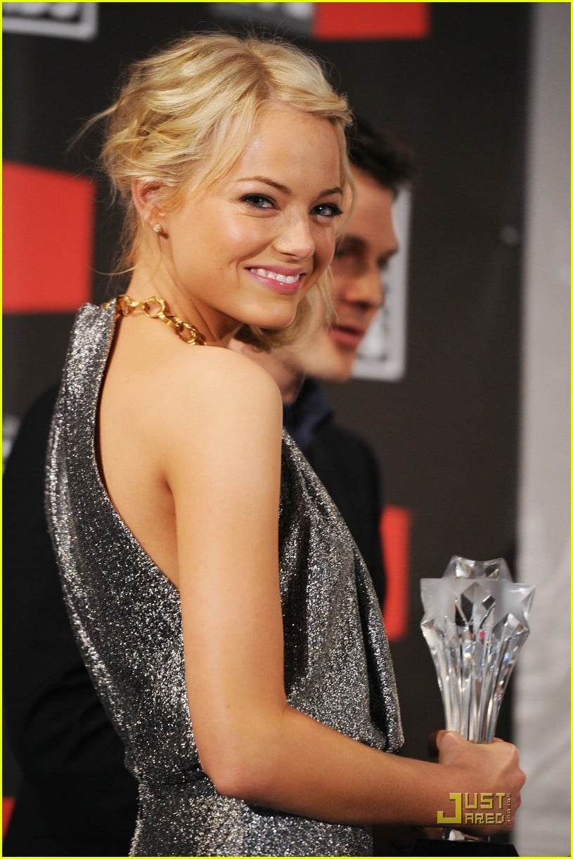 Emma Stone: Critics' Choice Awards 2011 Winner! | Photo 400693 - Photo