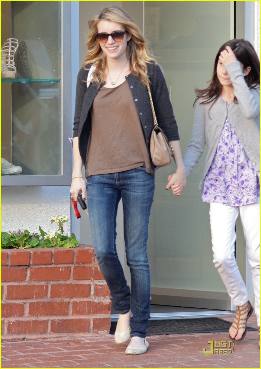 Emma Roberts: Sally Isn't A Mean Girl | Photo 402254 - Photo Gallery
