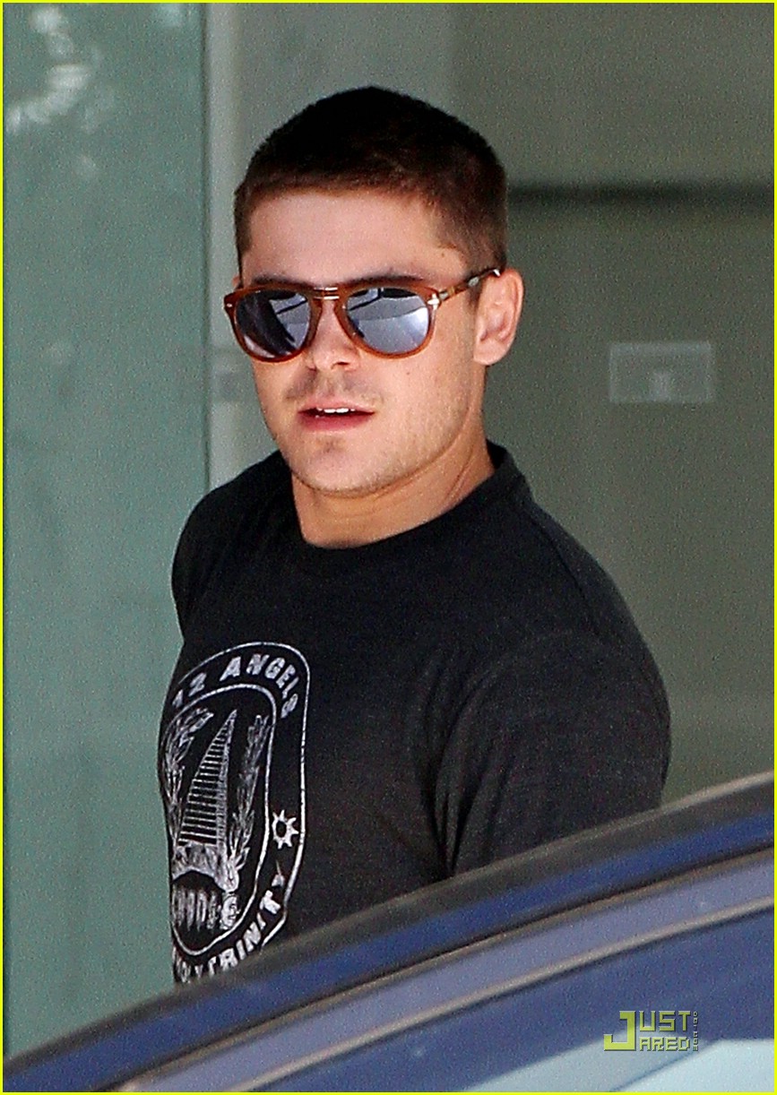 zac-efron-caa-cool-photo-400149-photo-gallery-just-jared-jr
