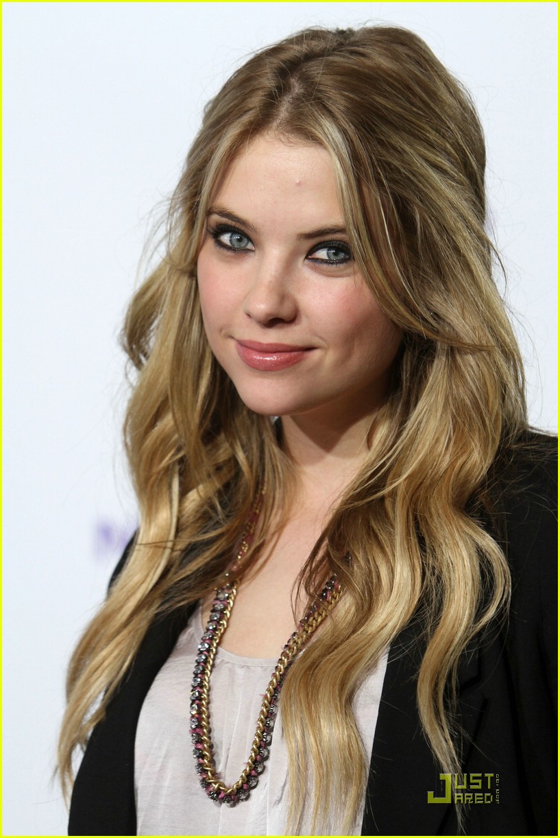 ashley benson ian harding 08