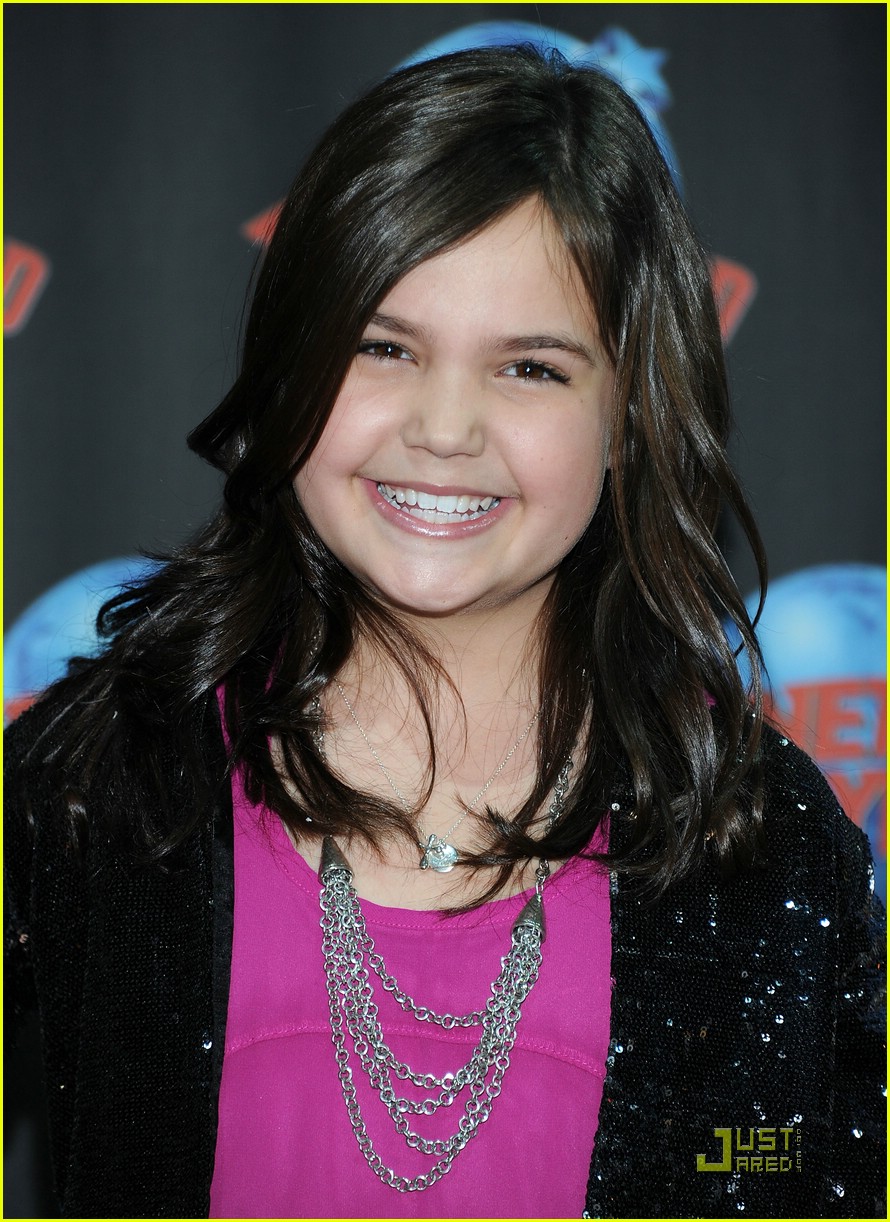 Full Sized Photo of bailee madison planet hollywood 08 | Bailee Madison ...