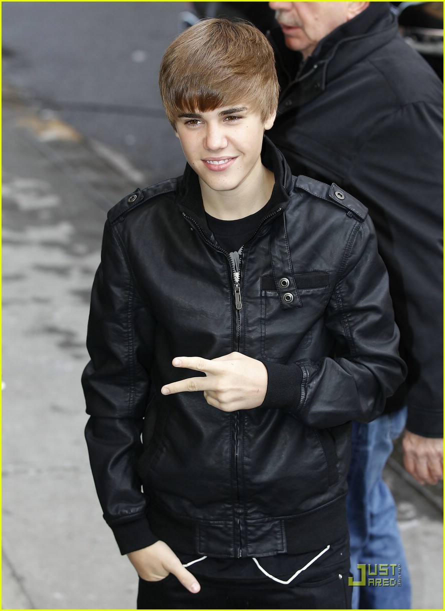 Full Sized Photo of justin bieber leno letterman 02 | Justin Bieber ...