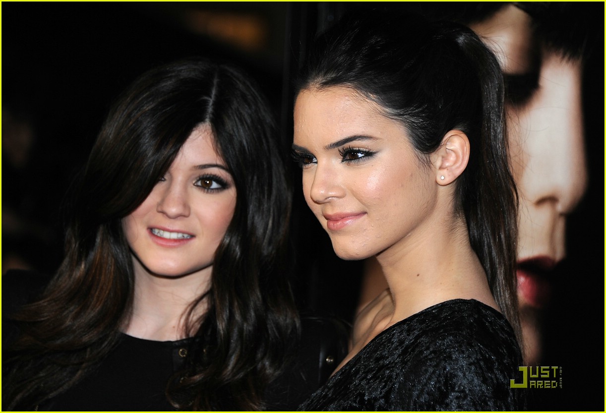 Kendall & Kylie Jenner: Black for 'Beastly' | Photo 406401 - Photo ...