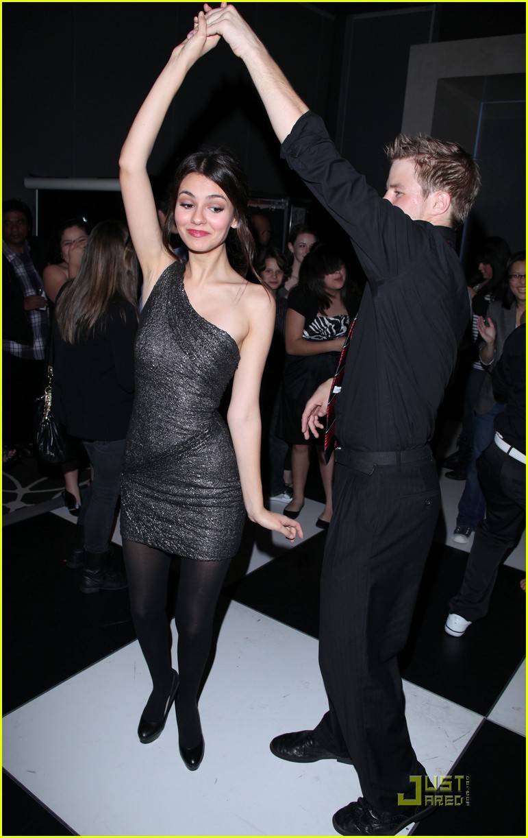 Full Sized Photo of victoria justice ashley argota birthday 02