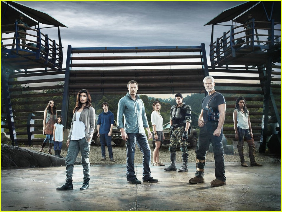 naomi scott landon liboiron terra nova 04