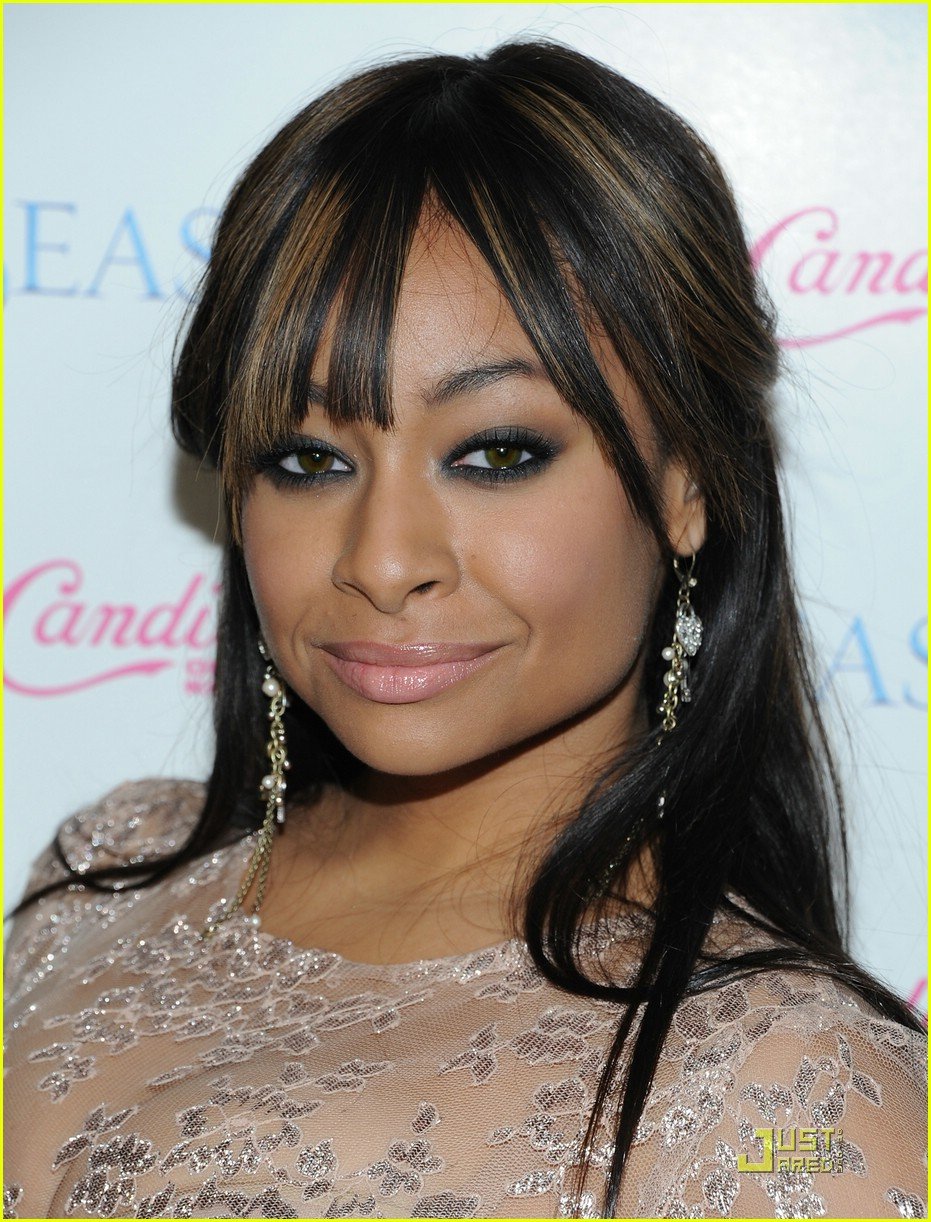 Raven Symone & Cassie Scerbo: 'Beastly' Beauties: Photo 406378 | Cassie  Scerbo, Raven Symone Pictures | Just Jared Jr.